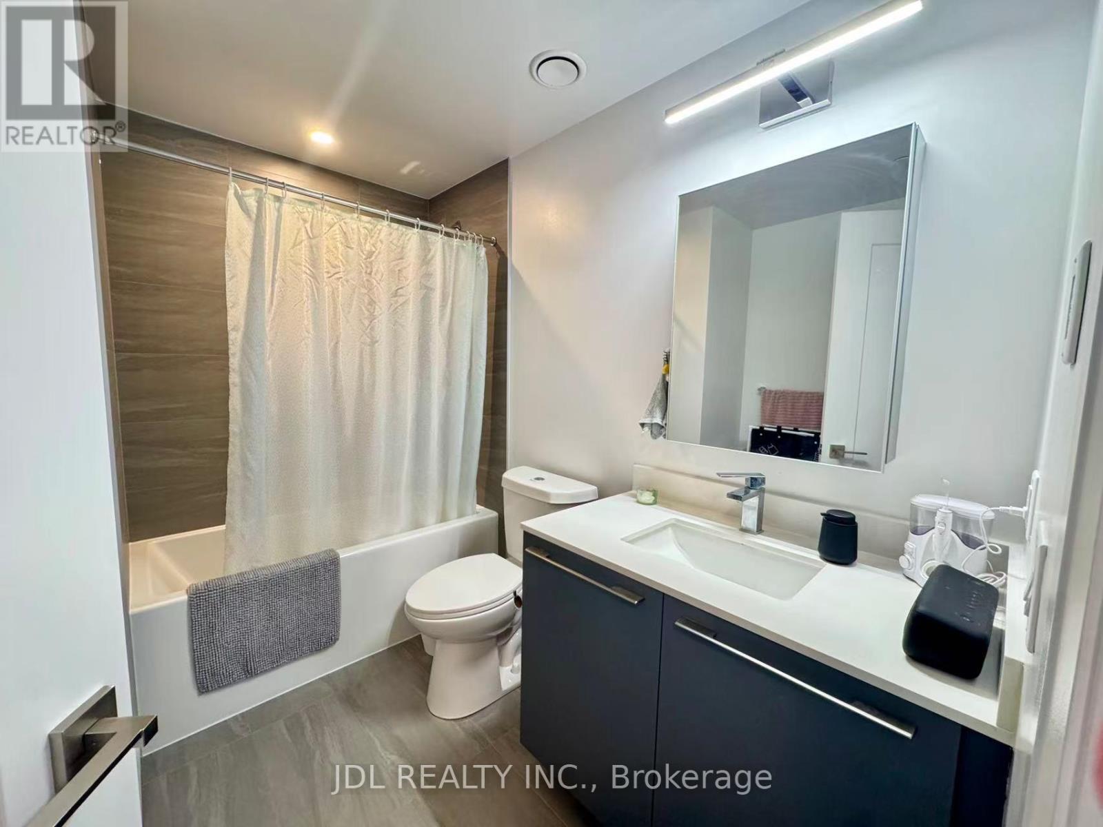 1906 - 8 Water Walk Drive, Markham, Ontario  L3R 6L4 - Photo 10 - N13442502