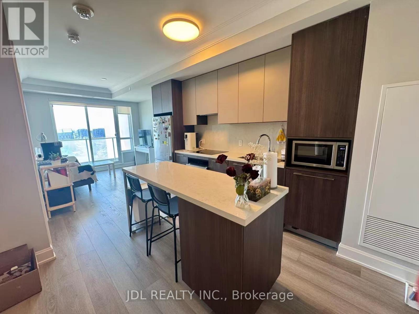 1906 - 8 Water Walk Drive, Markham, Ontario  L3R 6L4 - Photo 2 - N13442502