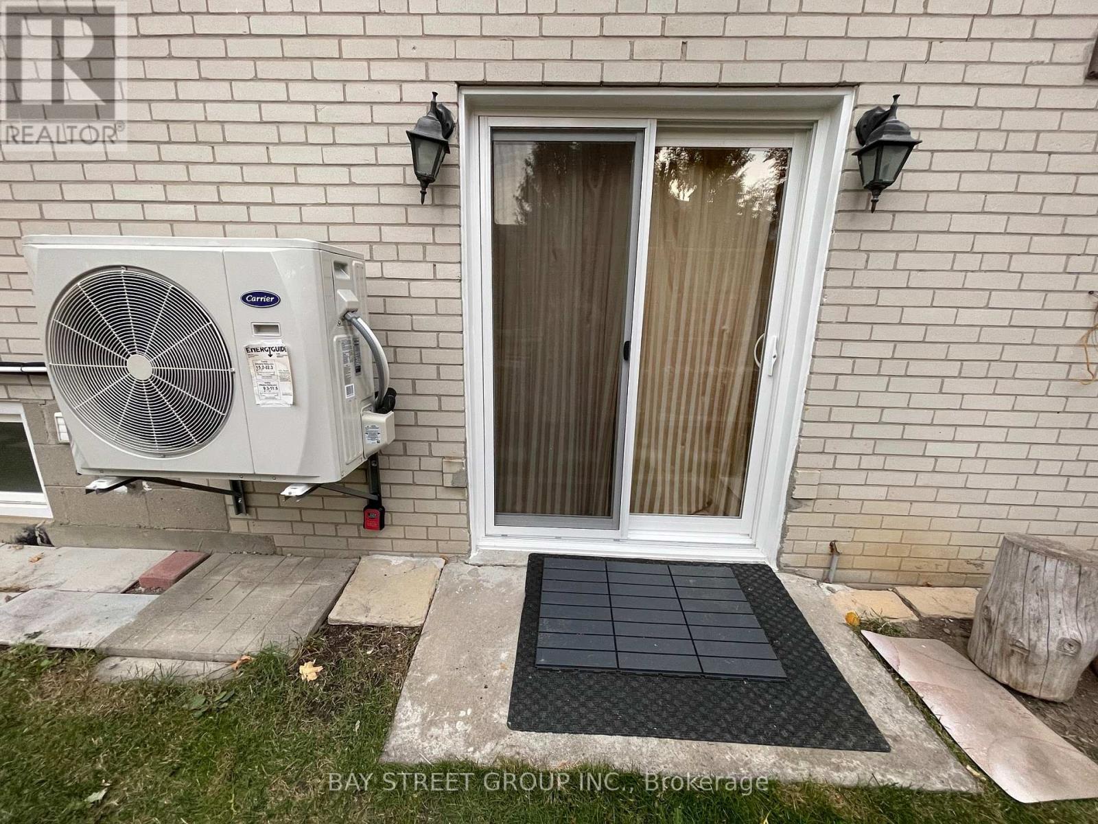 W/o Basement - 239 Crestwood Road, Vaughan, Ontario L4J 1A8 - Photo 10 - N13442506