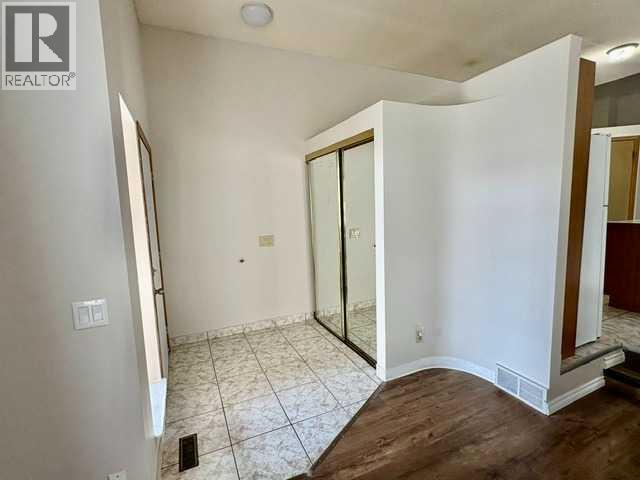 6934 Laguna Way Ne, Calgary, Alberta  T1Y 6W2 - Photo 8 - A2320961