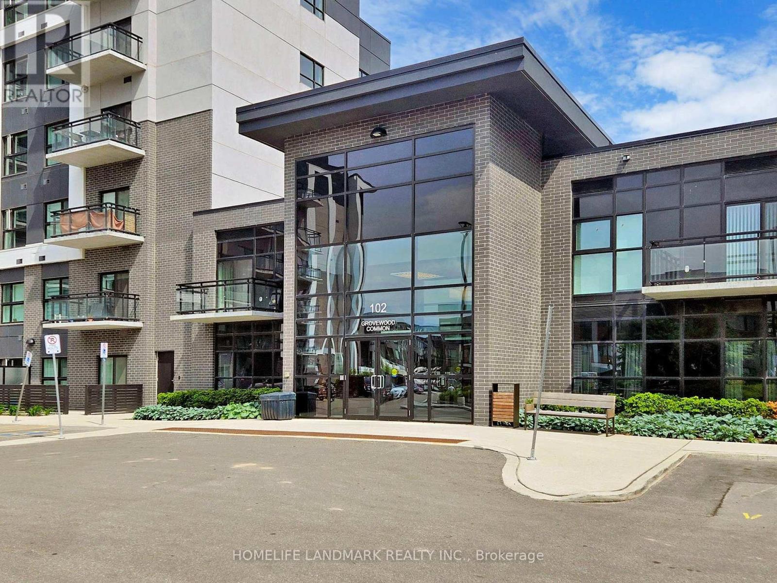 622 - 102 Grovewood Common, Oakville, Ontario  L6H 0X2 - Photo 2 - W13442512