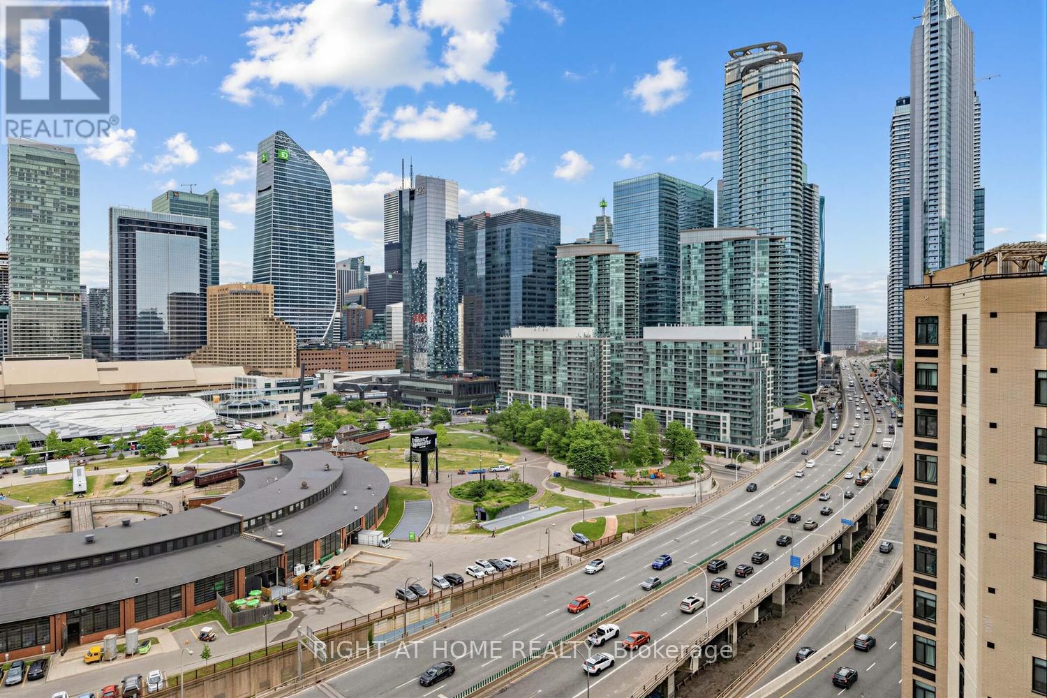 1906 - 260 Queens Quay W, Toronto, Ontario  M5J 2N3 - Photo 31 - C13441018