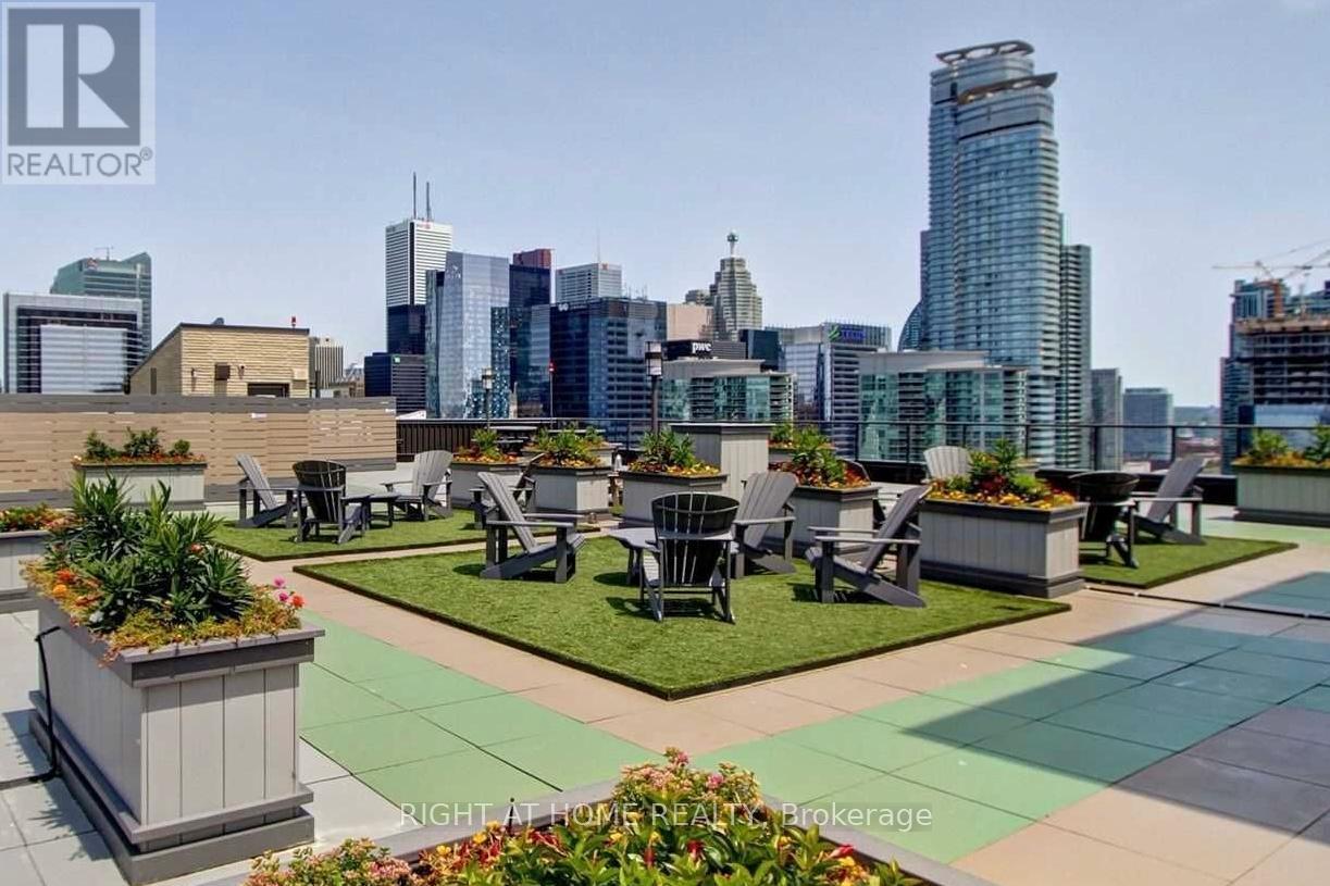 1906 - 260 Queens Quay W, Toronto, Ontario  M5J 2N3 - Photo 34 - C13441018