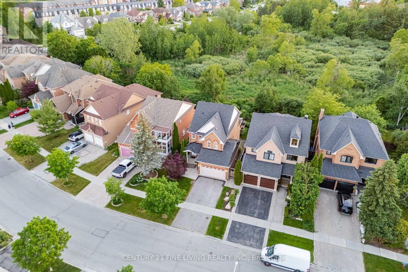 18 NANTUCKET DRIVE, Richmond Hill, Ontario