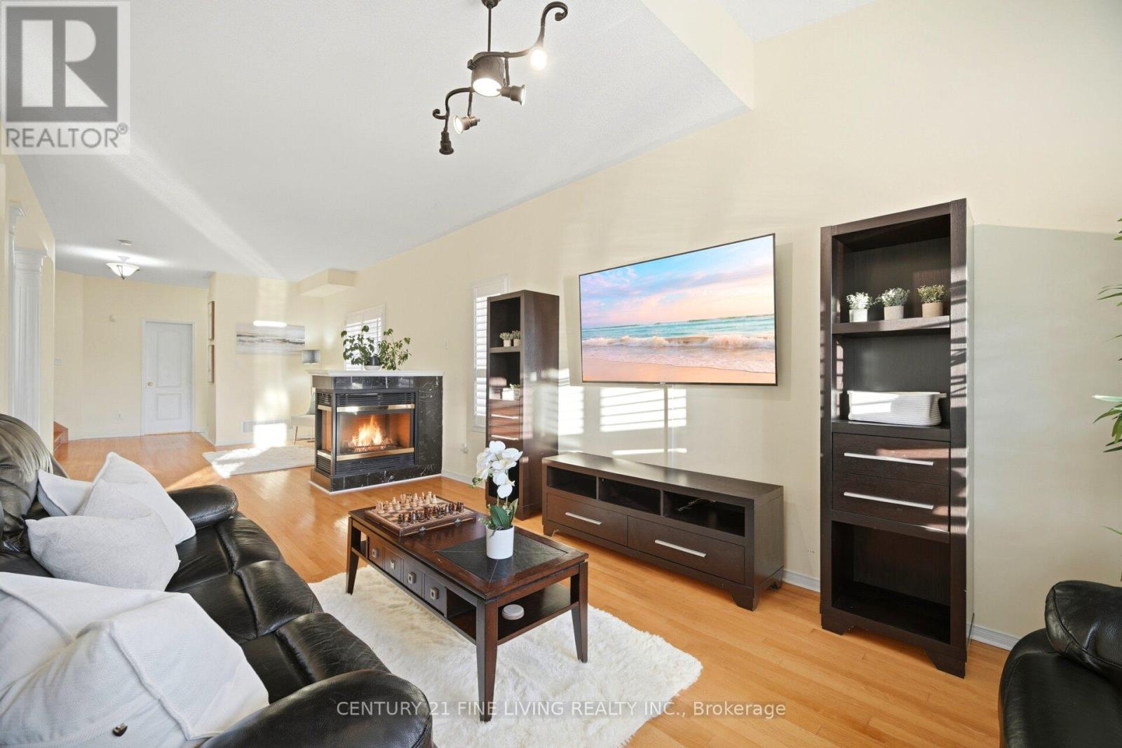 18 Nantucket Drive, Richmond Hill, Ontario  L4E 3V1 - Photo 15 - N13442526