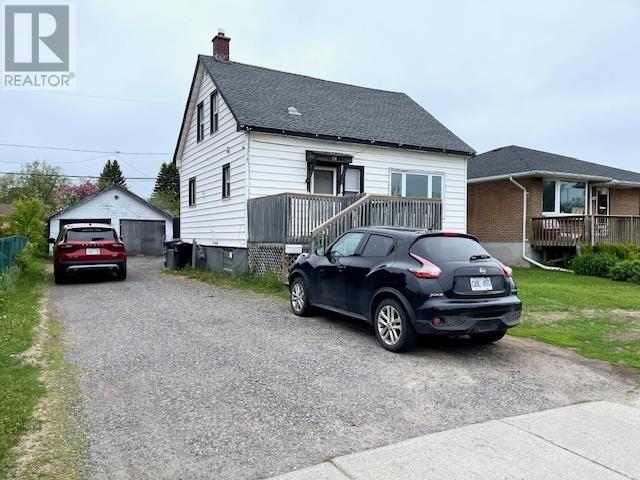 258 Algonquin Ave S, Thunder Bay, Ontario
