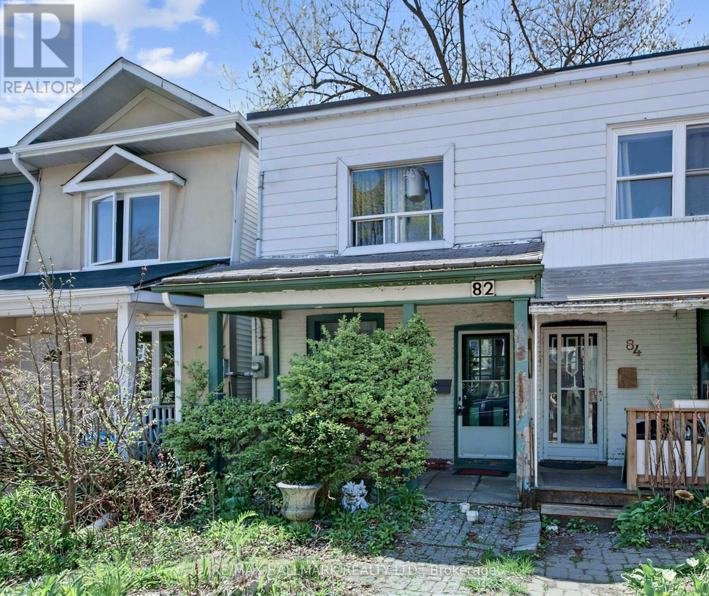 82 MURIEL AVENUE, Toronto, Ontario