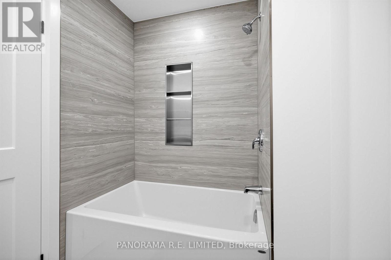 Main - 606 Abana Road, Mississauga, Ontario  L5A 1H4 - Photo 17 - W13431434