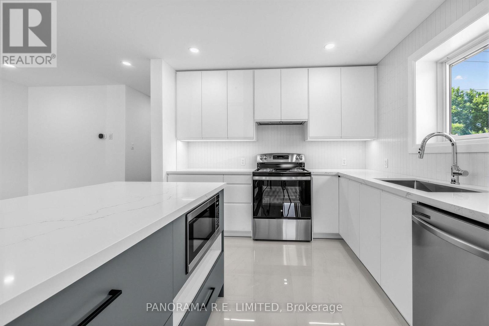 Main - 606 Abana Road, Mississauga, Ontario  L5A 1H4 - Photo 9 - W13431434