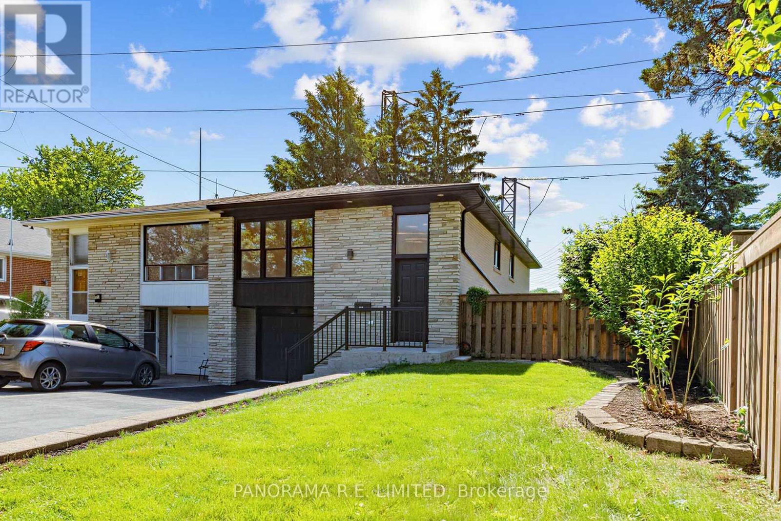 Lower - 606 Abana Road, Mississauga, Ontario  L5A 1H4 - Photo 2 - W13431774