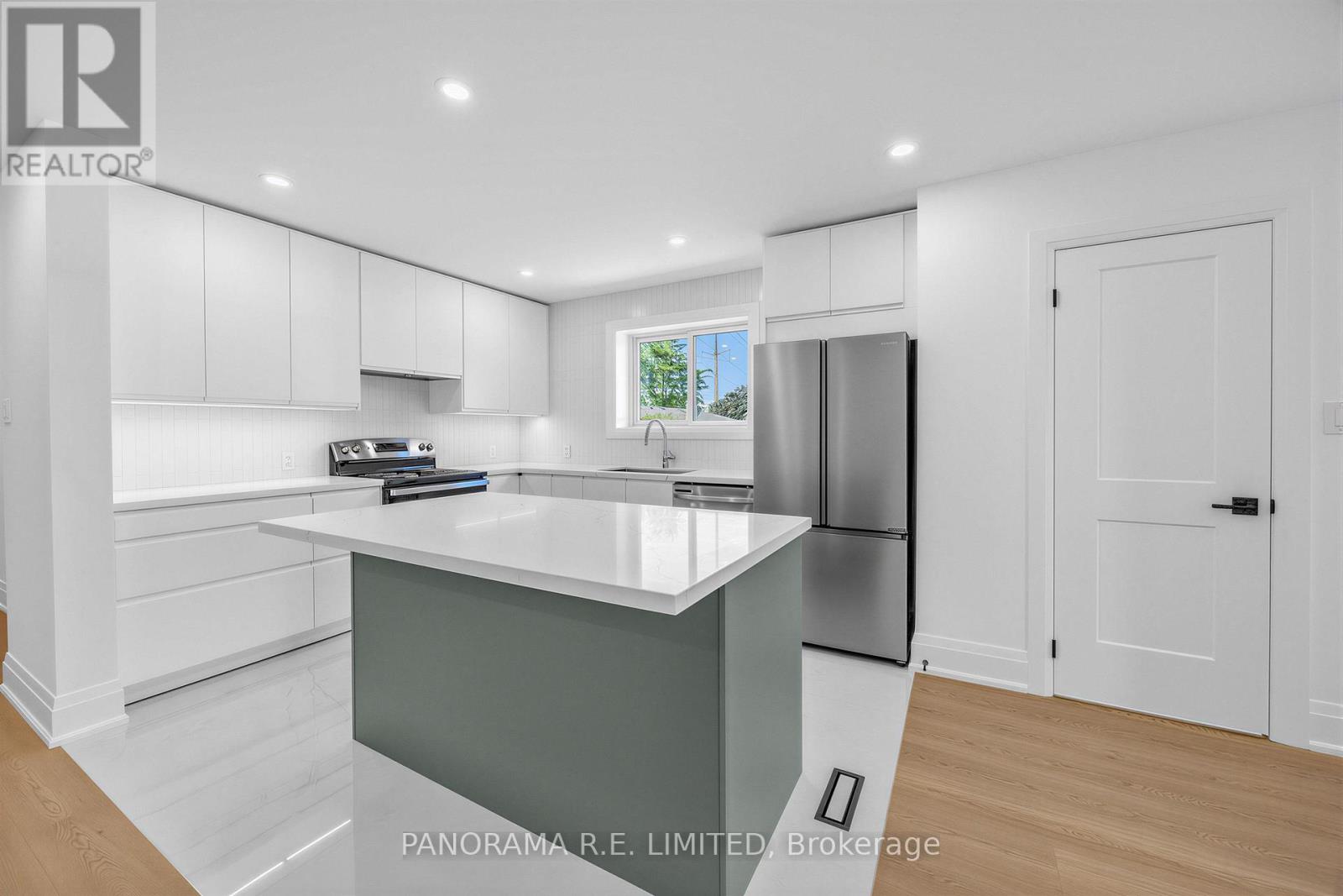 Main - 606 Abana Road, Mississauga, Ontario  L5A 1H4 - Photo 10 - W13431434
