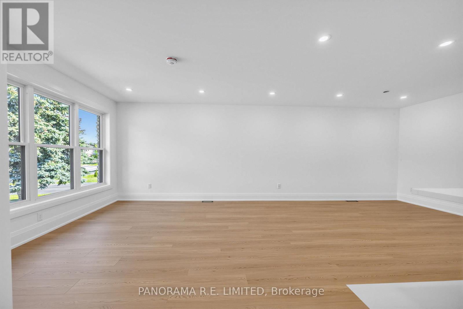 Main - 606 Abana Road, Mississauga, Ontario  L5A 1H4 - Photo 4 - W13431434