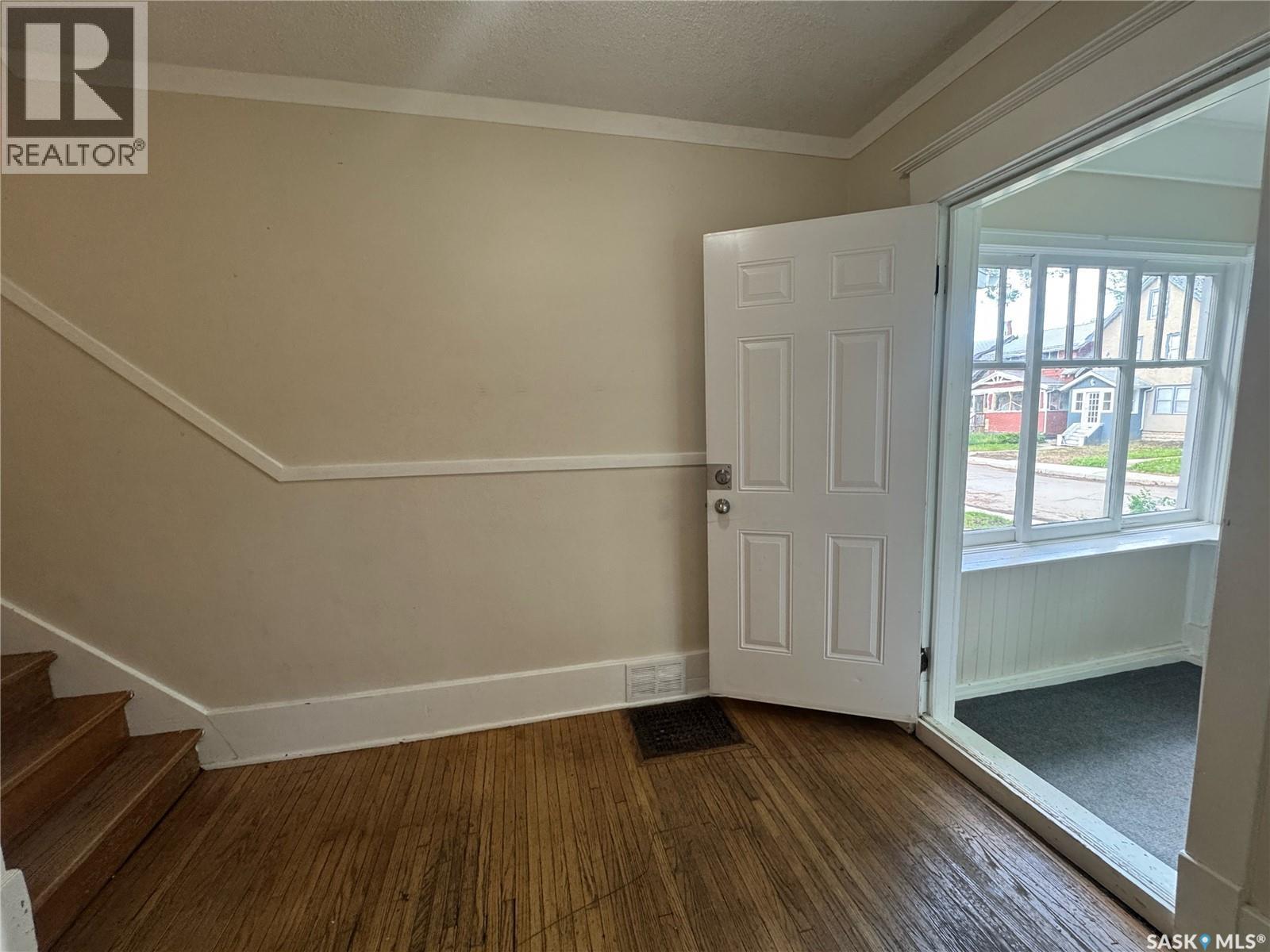 2344 Toronto Street, Regina, Saskatchewan  S4P 1N6 - Photo 4 - SK039325