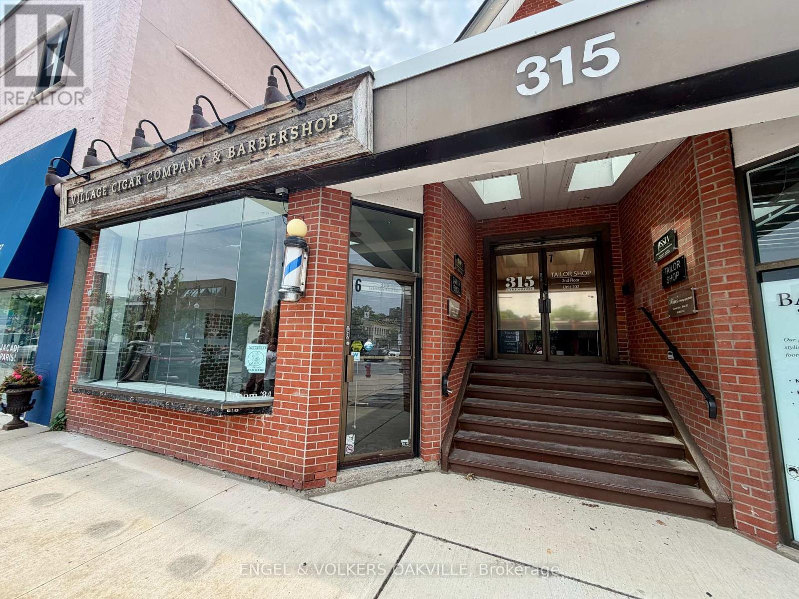 315A LAKESHORE ROAD E, Oakville, Ontario