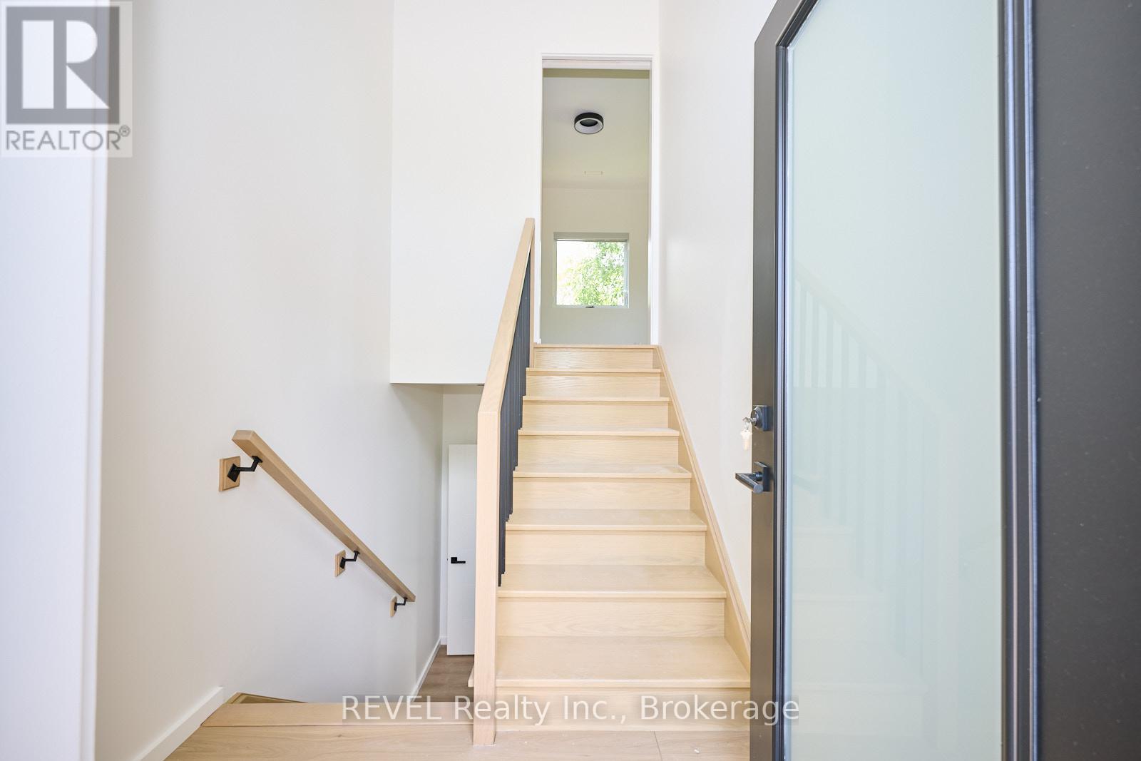 Unit 3 - 5361 Valley Way, Niagara Falls, Ontario  L2E 1X5 - Photo 7 - X13430846