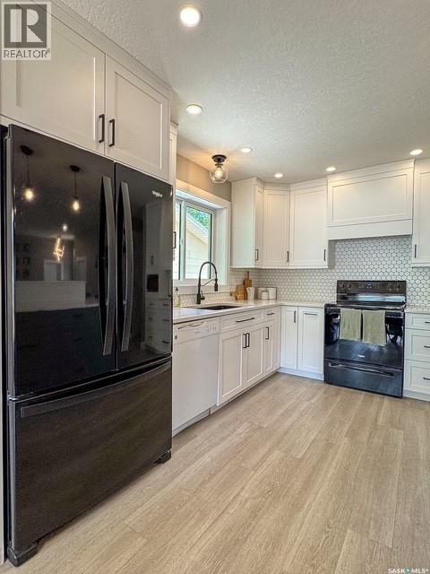 482 Russell Crescent, Swift Current, Saskatchewan  S9H 4S7 - Photo 9 - SK039365