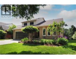 32 NOTCHWOOD Court, Kitchener, Ontario