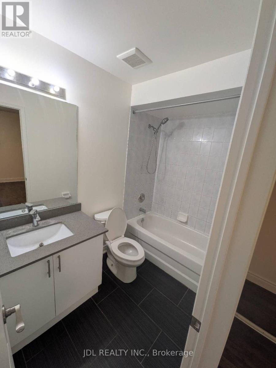 9 - 5030 Heatherleigh Avenue, Mississauga, Ontario  L5V 1N1 - Photo 6 - W13442628