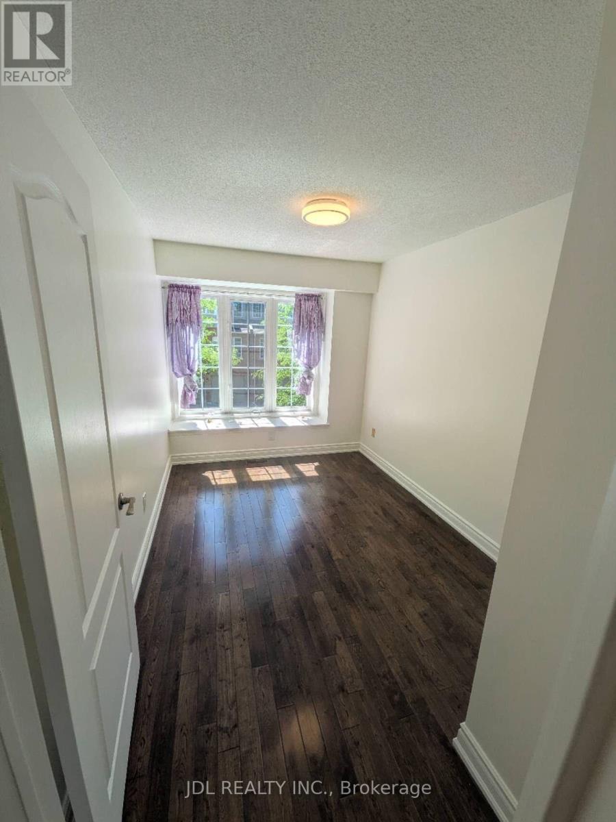 9 - 5030 Heatherleigh Avenue, Mississauga, Ontario  L5V 1N1 - Photo 8 - W13442628