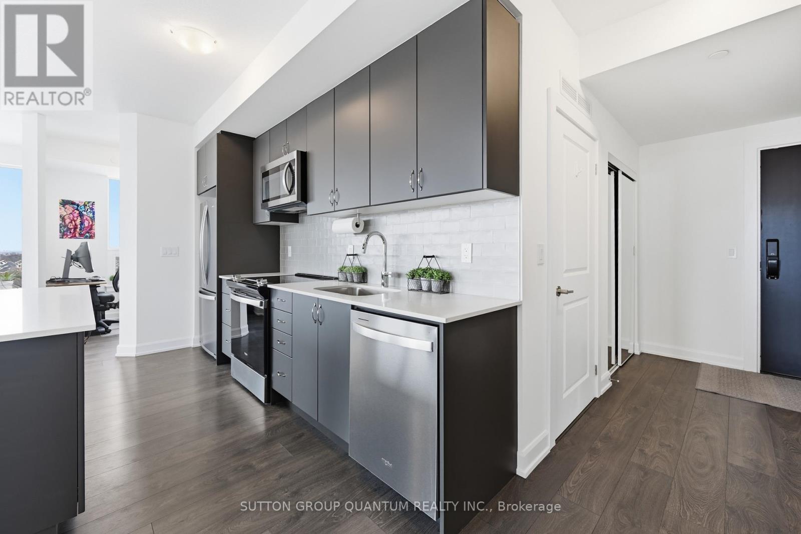 1004 - 3200 William Coltson Avenue, Oakville, Ontario  L6H 7W6 - Photo 6 - W13442630