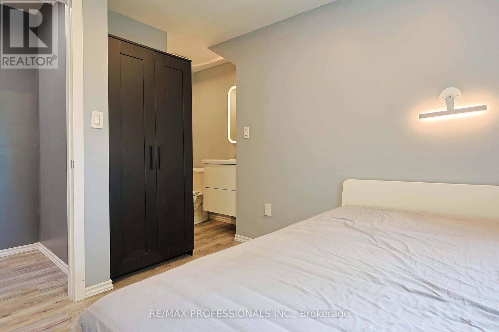 76 Macdonald Street, Toronto, Ontario  M8V 1Y4 - Photo 17 - W13426284