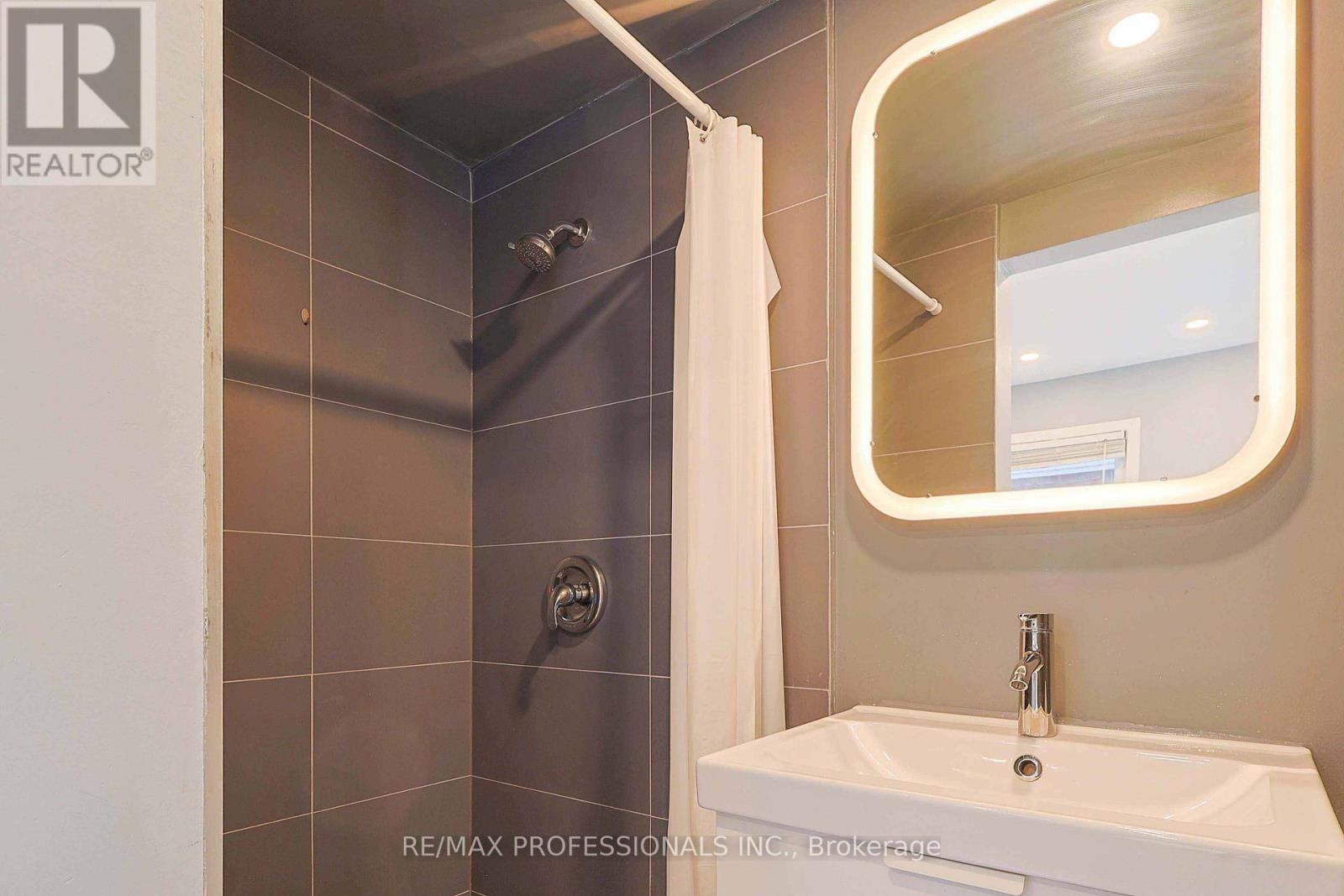 76 Macdonald Street, Toronto, Ontario  M8V 1Y4 - Photo 13 - W13426284