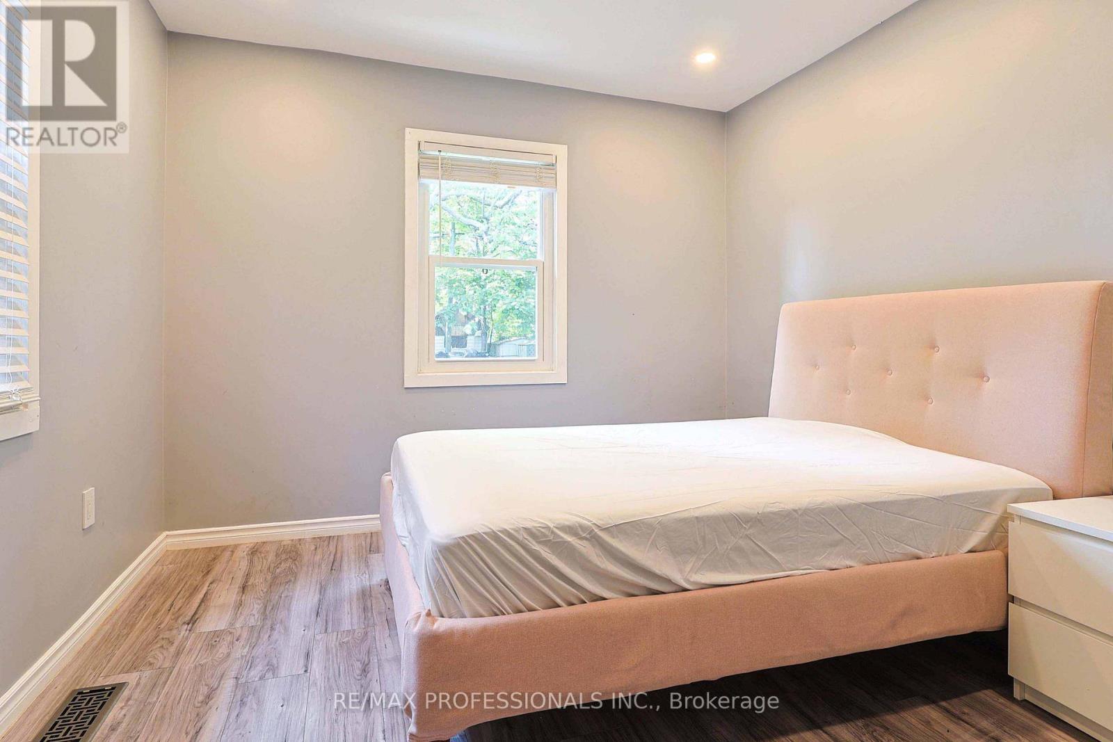 76 Macdonald Street, Toronto, Ontario  M8V 1Y4 - Photo 10 - W13426284