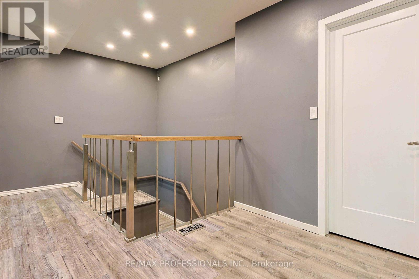 76 Macdonald Street, Toronto, Ontario  M8V 1Y4 - Photo 14 - W13426284