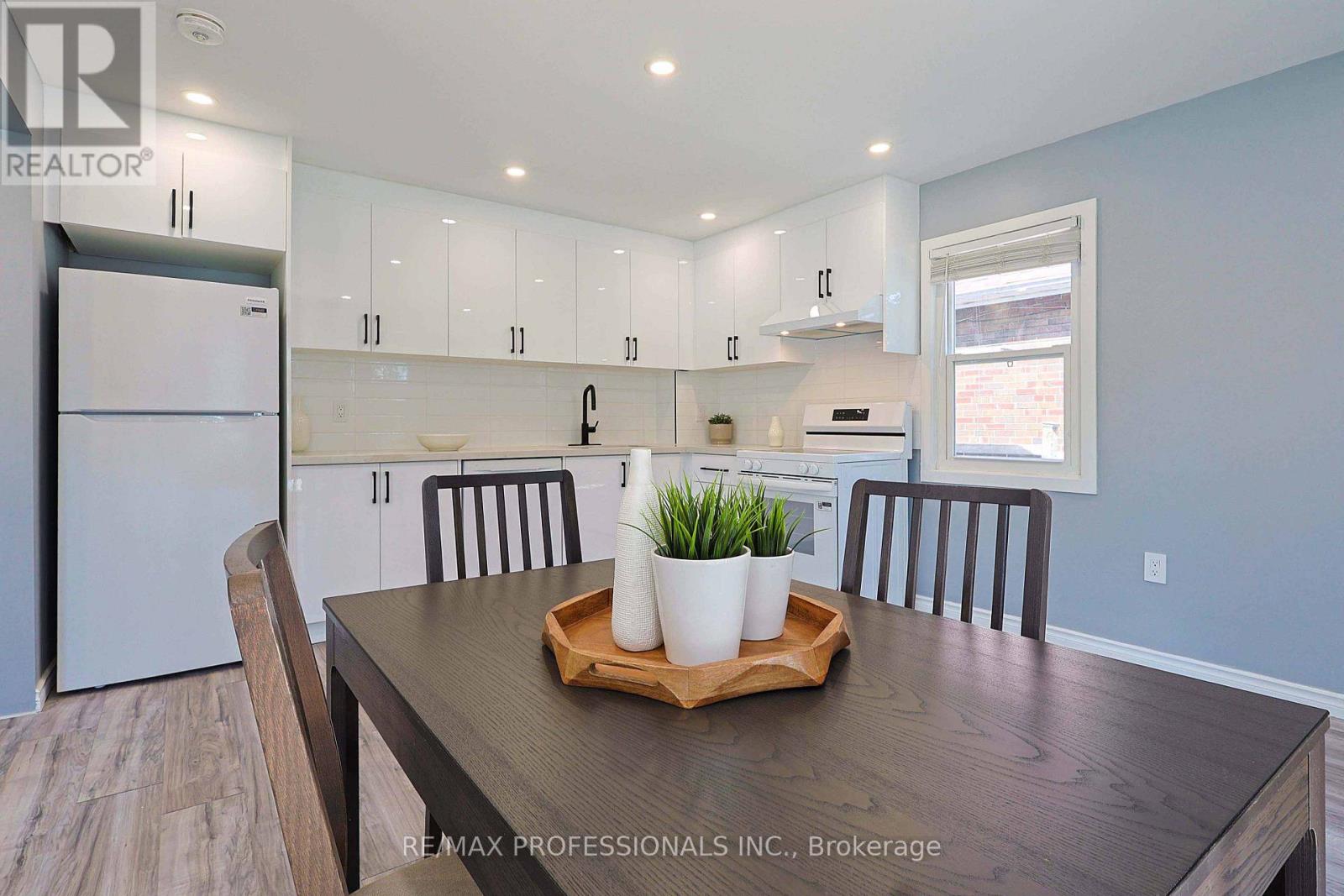76 Macdonald Street, Toronto, Ontario  M8V 1Y4 - Photo 5 - W13426284