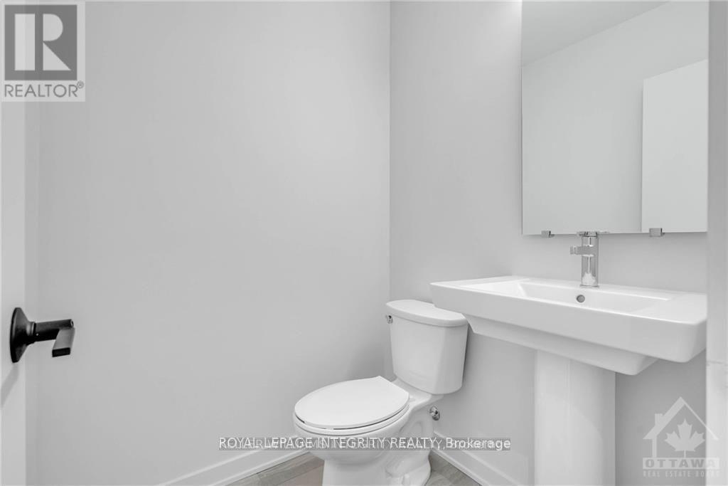 254 Shuttleworth Drive, Ottawa, Ontario  K1T 0T4 - Photo 5 - X13442664