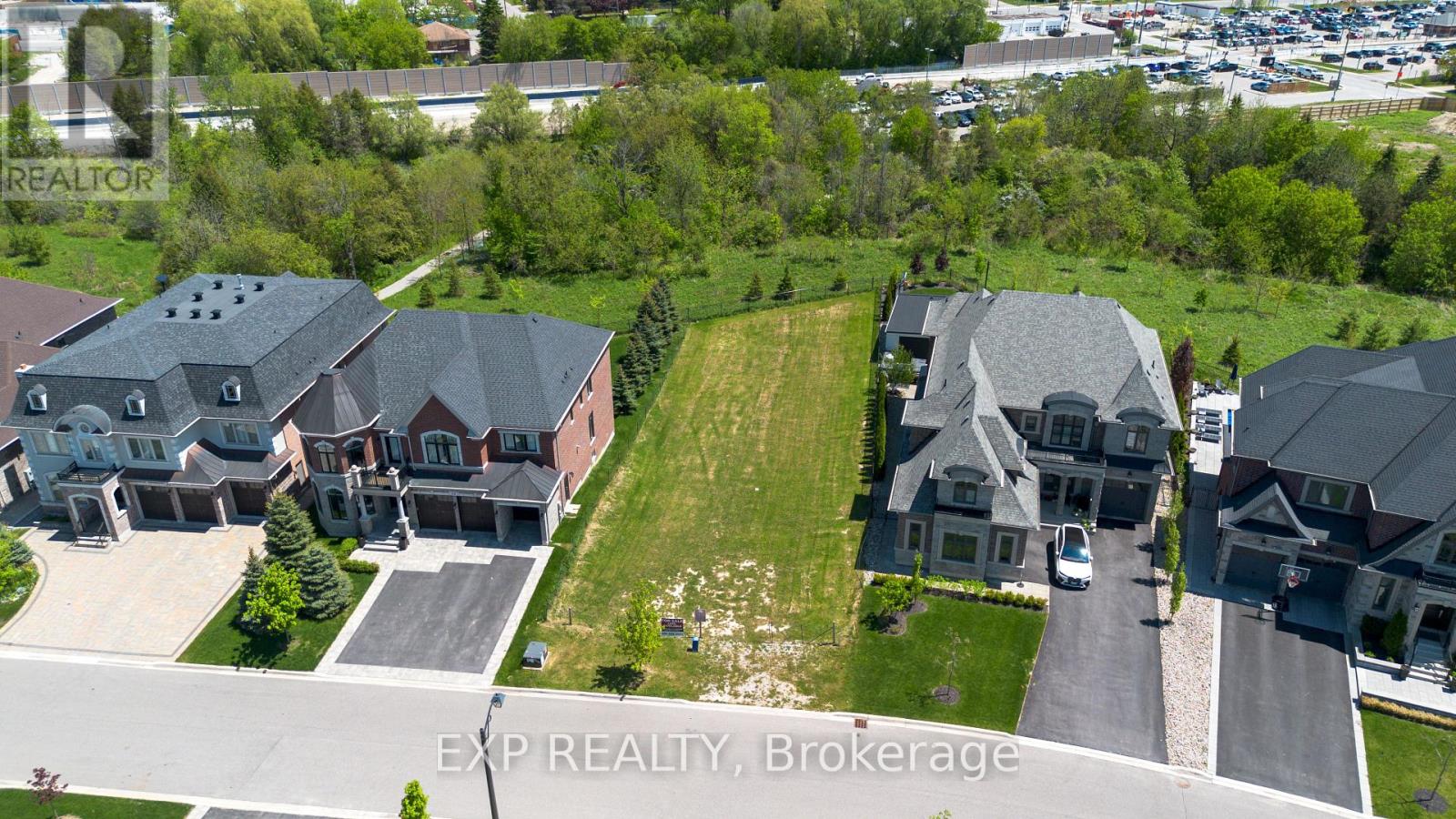 25 HOGAN COURT, King, Ontario
