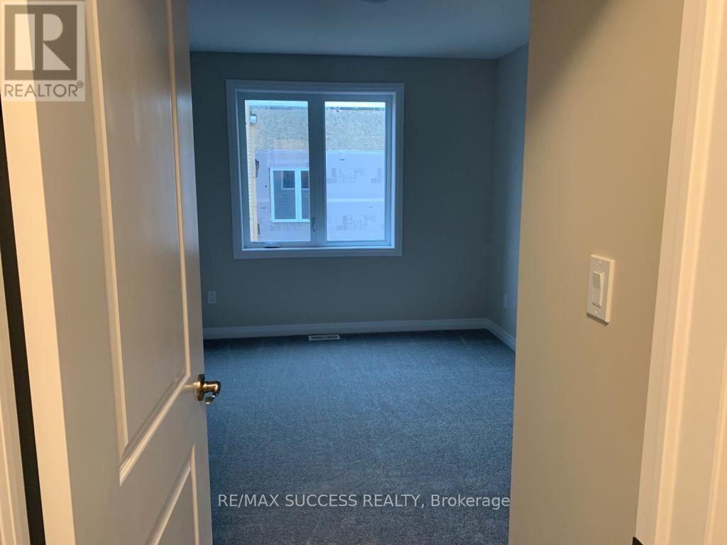 80 Progress Crescent, Kitchener, Ontario  N2R 0R7 - Photo 15 - X13083002