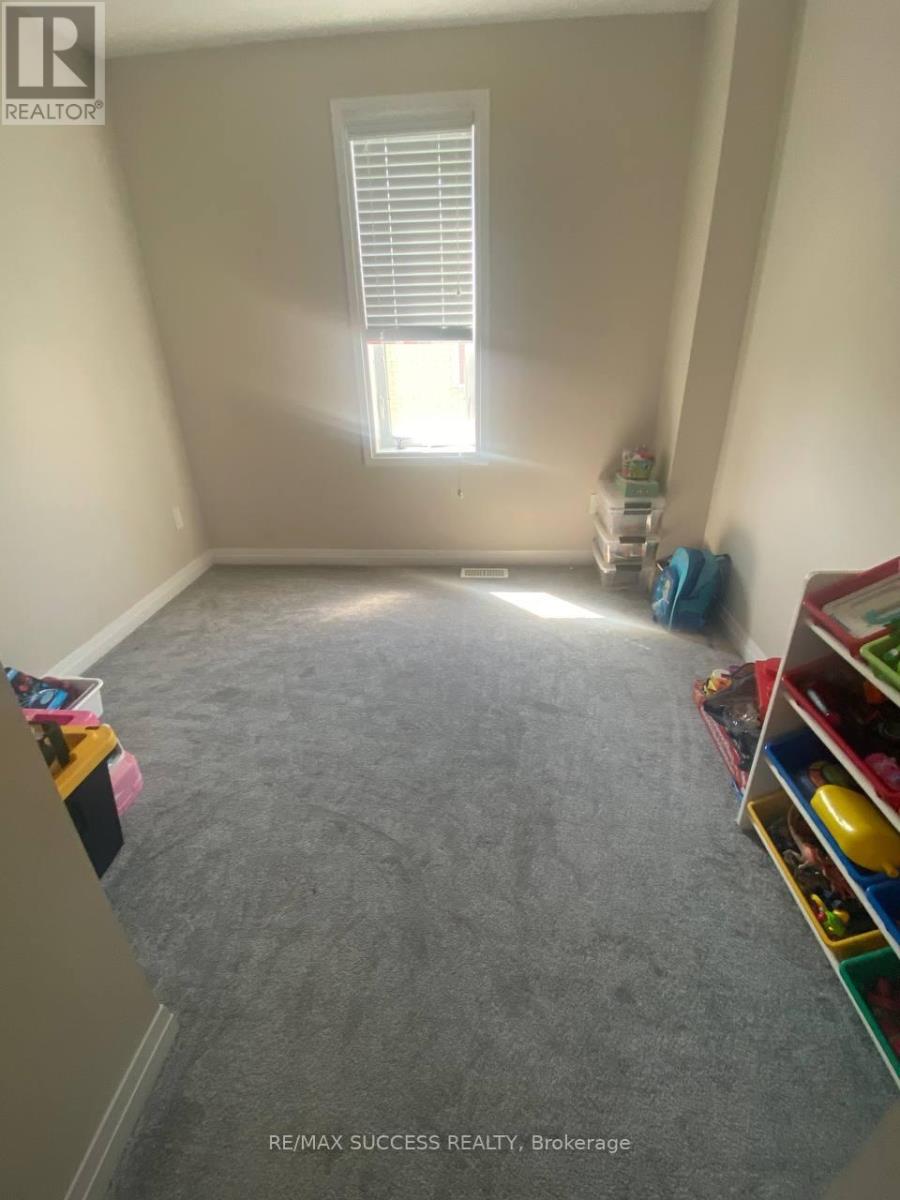 80 Progress Crescent, Kitchener, Ontario  N2R 0R7 - Photo 18 - X13083002