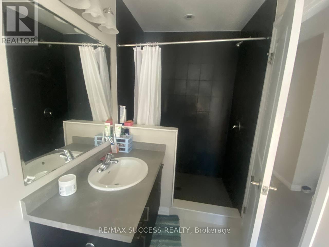80 Progress Crescent, Kitchener, Ontario  N2R 0R7 - Photo 24 - X13083002