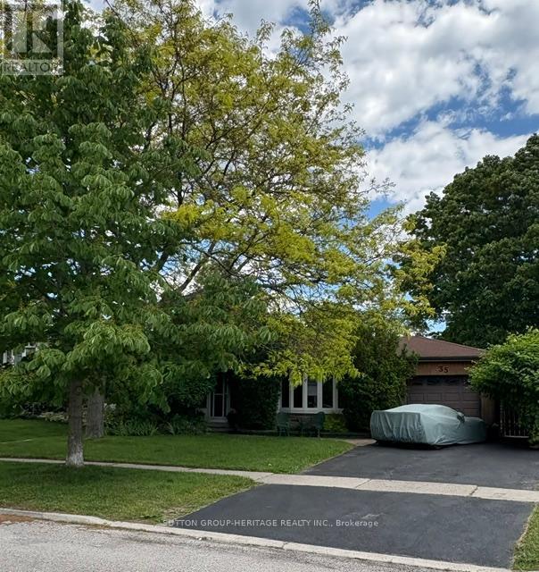 35 ALBERY CRESCENT, Ajax, Ontario