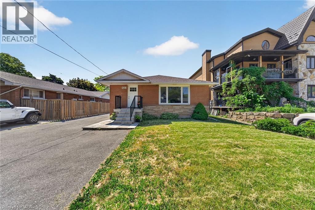 830 GARTH Street, Hamilton, Ontario