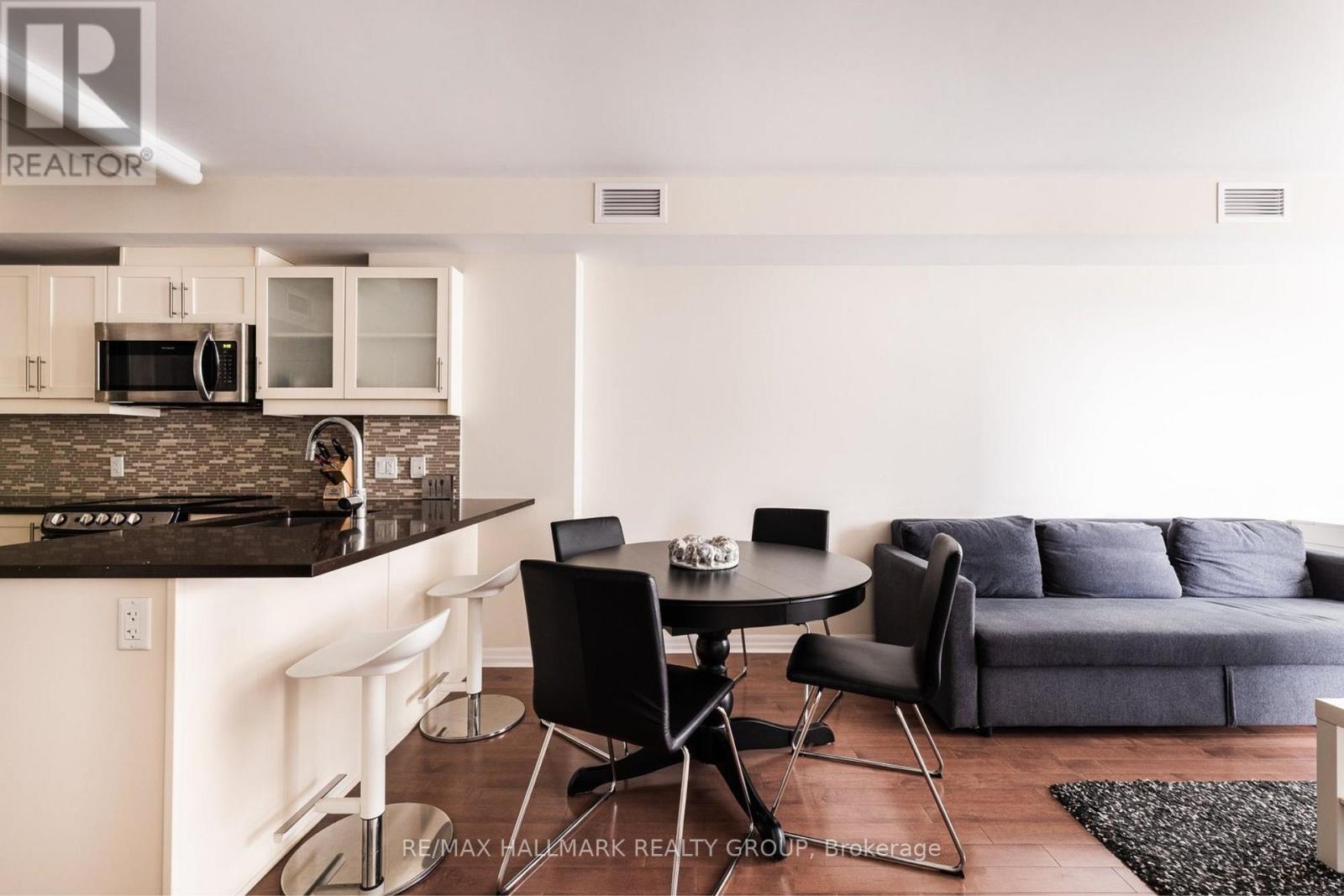 2106 - 195 Besserer Street, Ottawa, Ontario K1N 0B6 - Photo 4 - X13442690