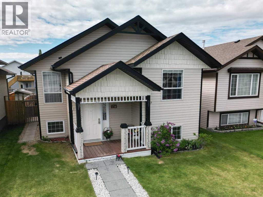 136 Lanterman Close, Red Deer, Alberta  T4N 3N8 - Photo 1 - A2319121