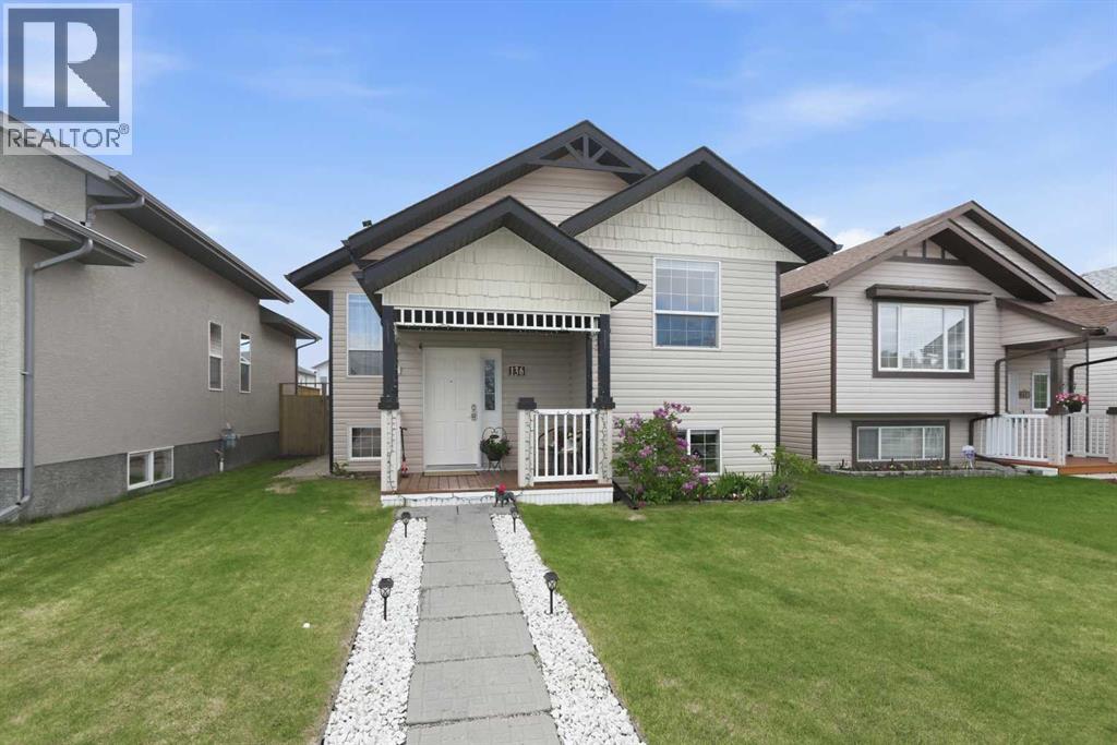 136 Lanterman Close, Red Deer, Alberta  T4N 3N8 - Photo 2 - A2319121
