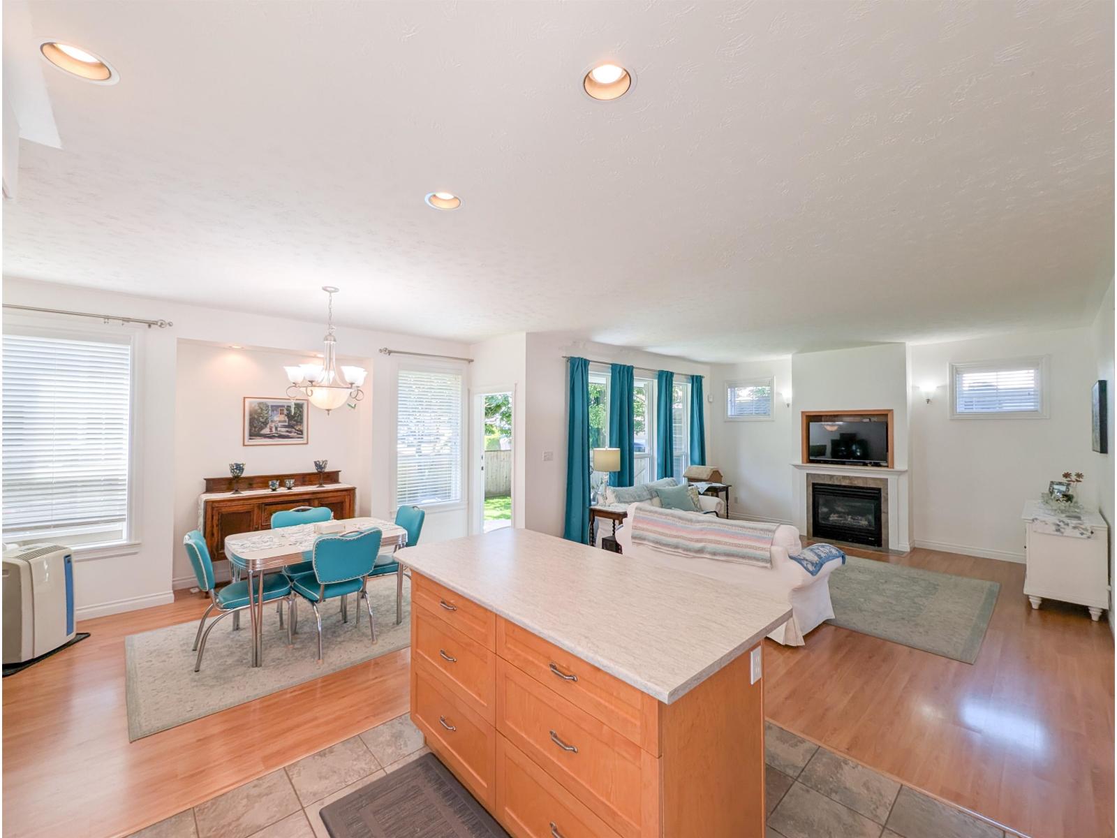 44582 Monte Vista Drive, Sardis South, Sardis, British Columbia  V2R 5T2 - Photo 8 - R3121392