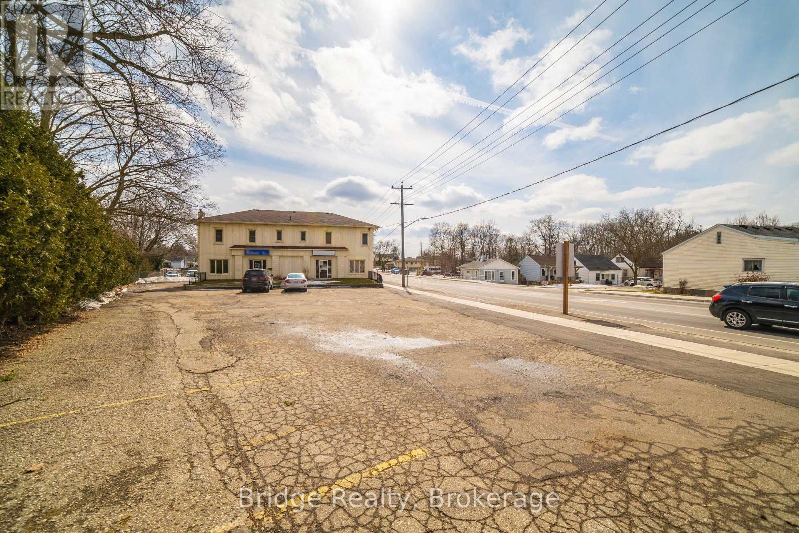 208 Huron Street, Woodstock, Ontario  N4S 7A1 - Photo 2 - X13442752
