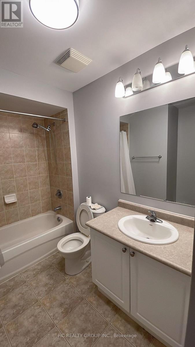 2301 Winlord Place, Oshawa, Ontario  L1L 0B8 - Photo 13 - E13442742