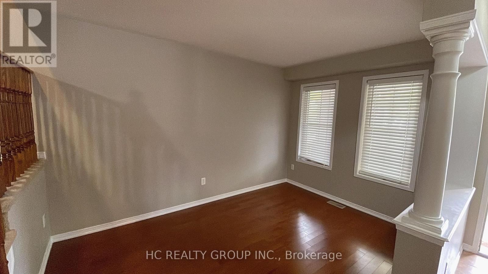 2301 Winlord Place, Oshawa, Ontario  L1L 0B8 - Photo 2 - E13442742