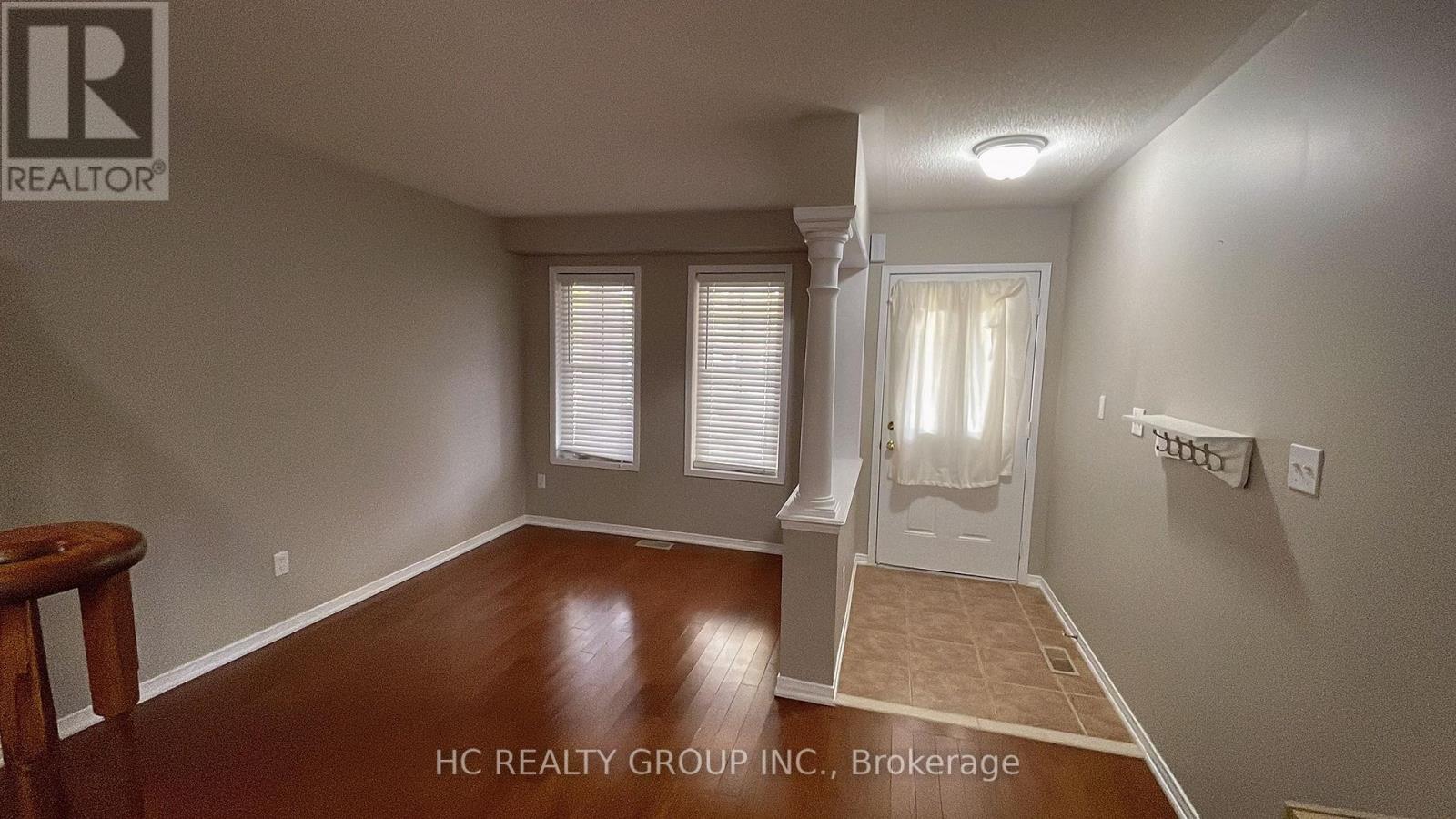 2301 Winlord Place, Oshawa, Ontario  L1L 0B8 - Photo 4 - E13442742