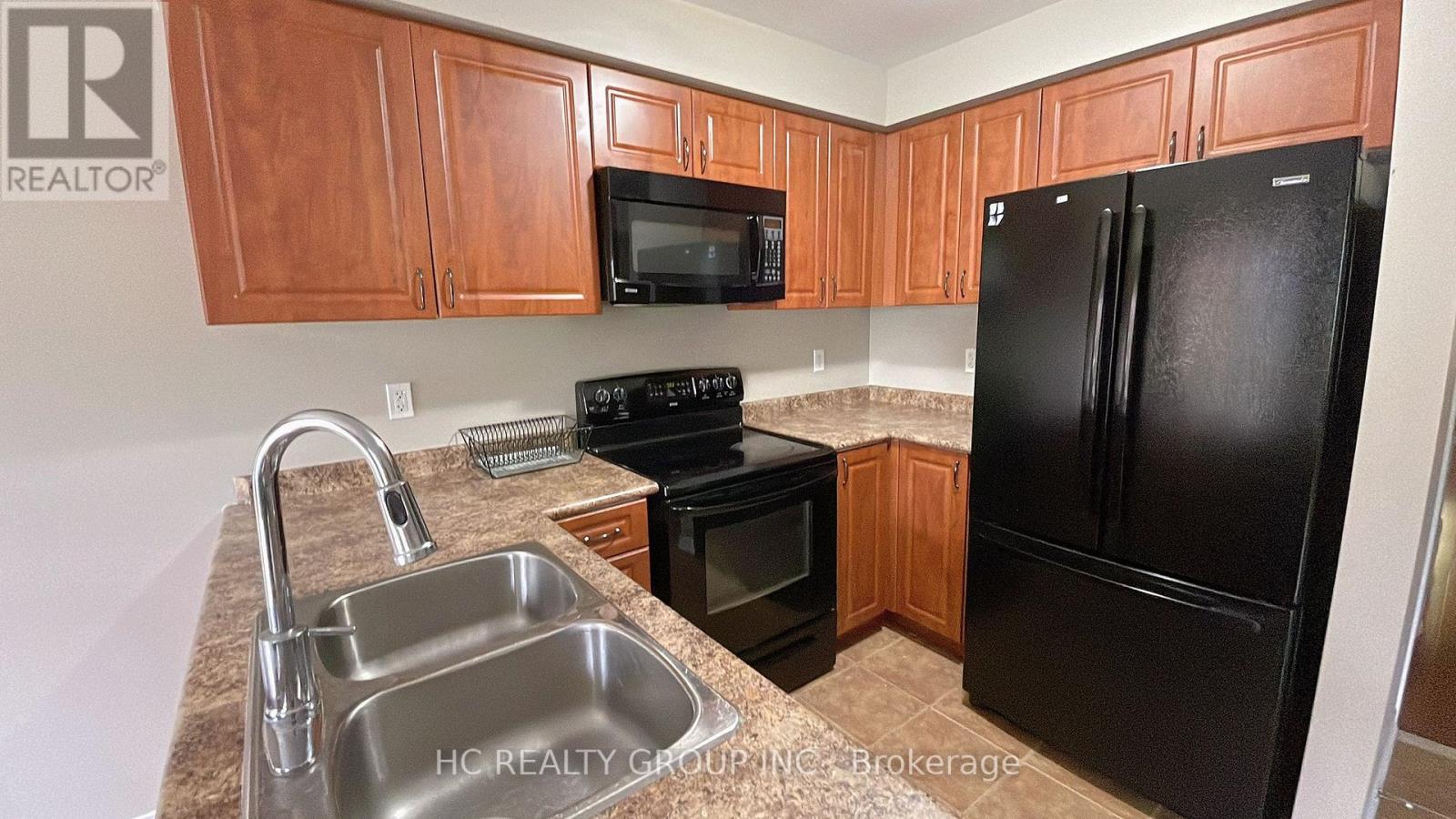 2301 Winlord Place, Oshawa, Ontario  L1L 0B8 - Photo 5 - E13442742
