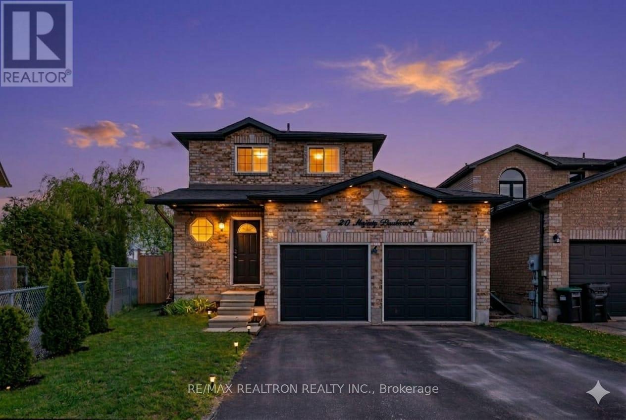 20 Majesty Boulevard, Barrie, Ontario  L4M 7K3 - Photo 1 - S13442712