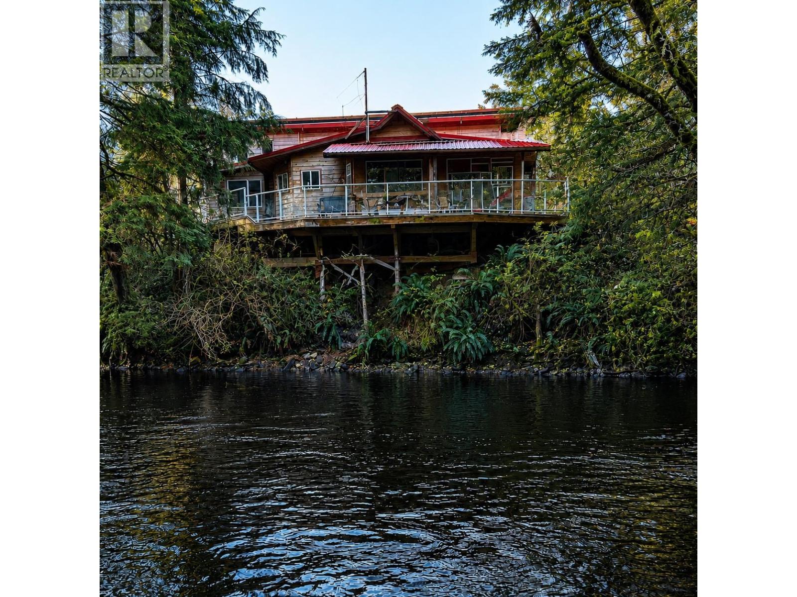 593 Beach Road, Skidegate/sandspit, British Columbia  V0T 1S1 - Photo 1 - R3135028