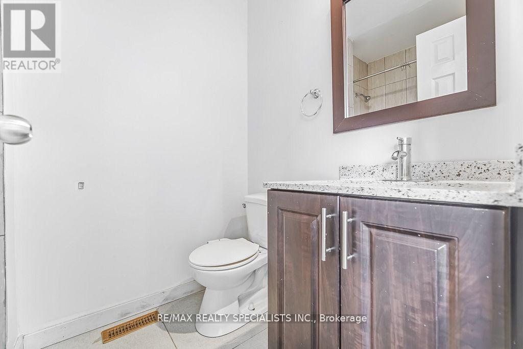 3 Mullis Crescent, Brampton, Ontario  L6Y 4T3 - Photo 14 - W13442730