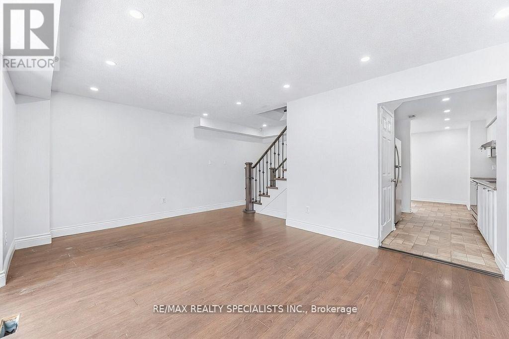 3 Mullis Crescent, Brampton, Ontario  L6Y 4T3 - Photo 20 - W13442730