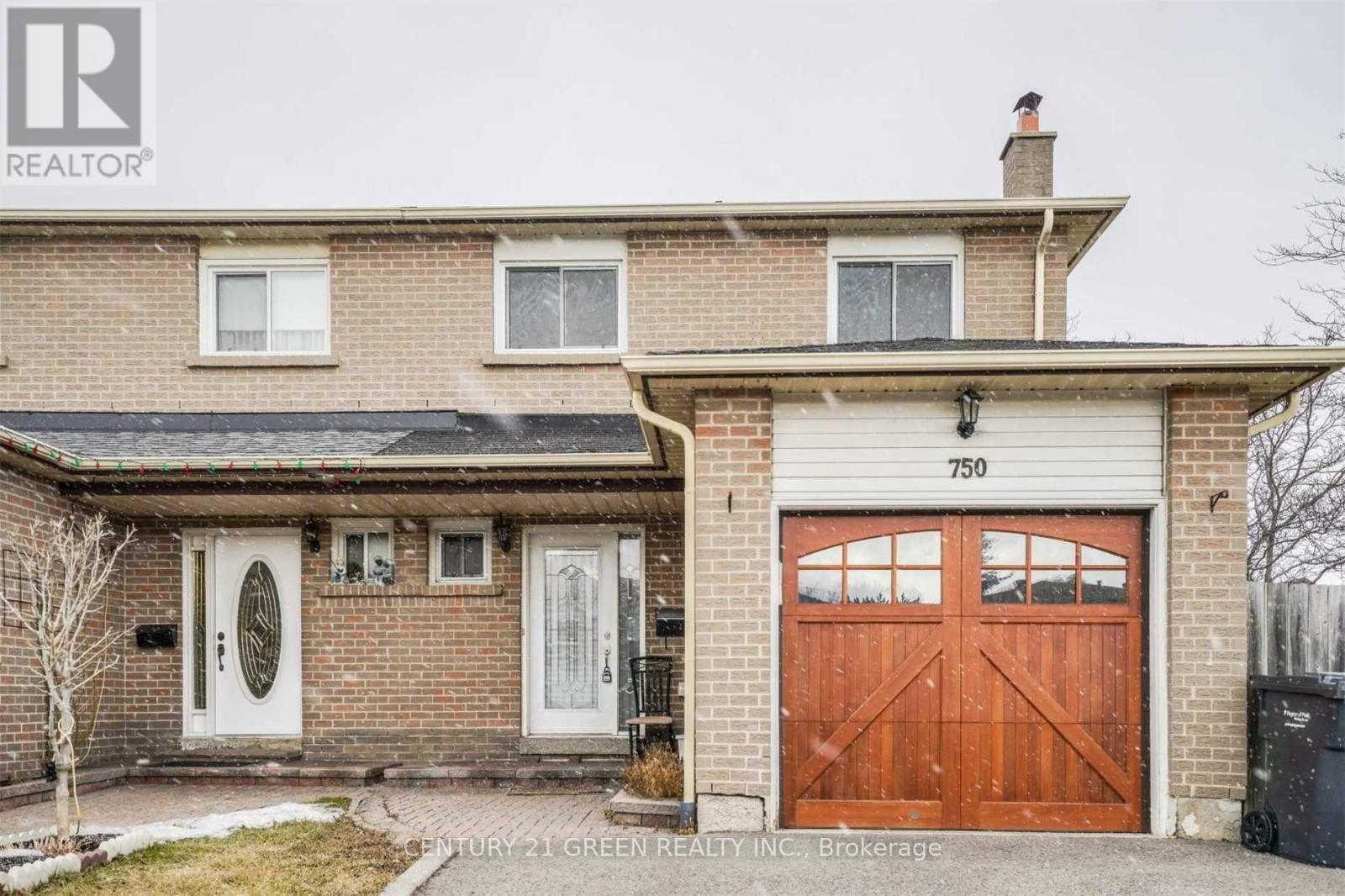 750 Queensbridge Drive, Mississauga, Ontario  L5C 3X2 - Photo 12 - W13442736